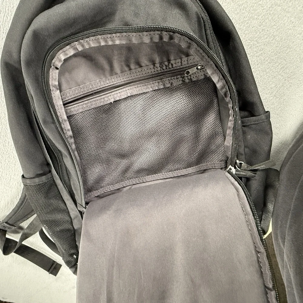 Nike Backpack - Picture 3 of 5